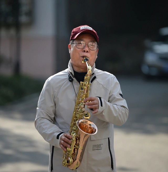 萨克斯班弹拨班教师—杨启迪